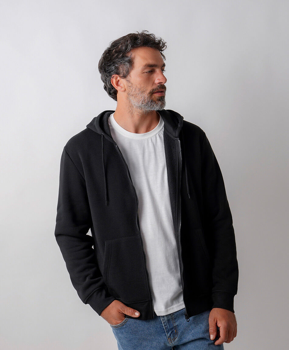 Buzo hombre liso b&aacute;sico negro cierre