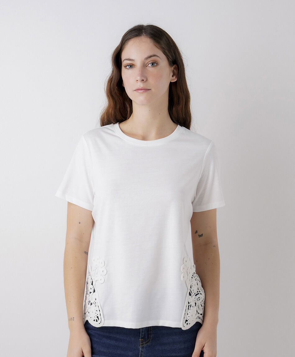 Remera mujer encaje lateral
