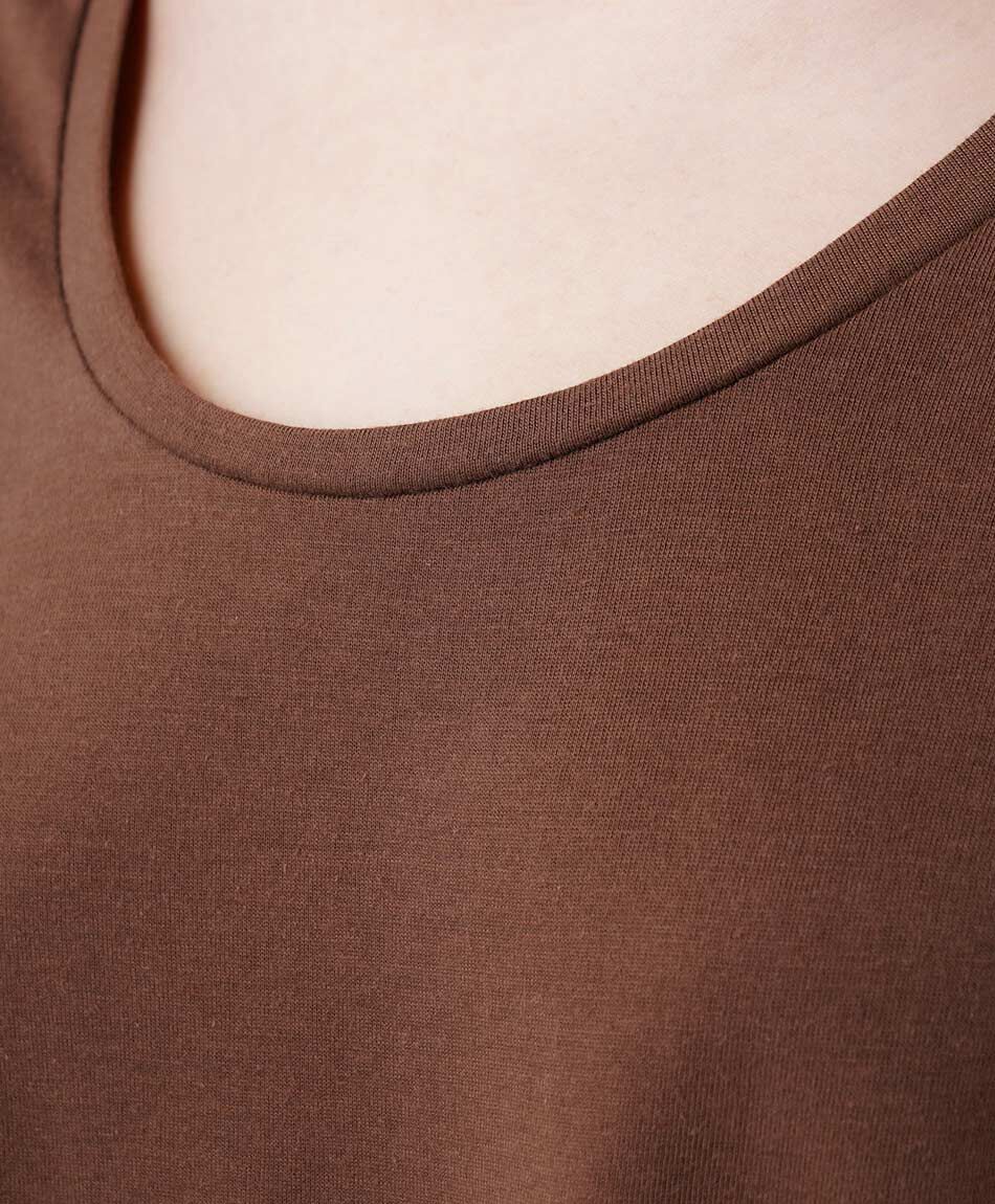Remera mujer b&aacute;sica caf&eacute;