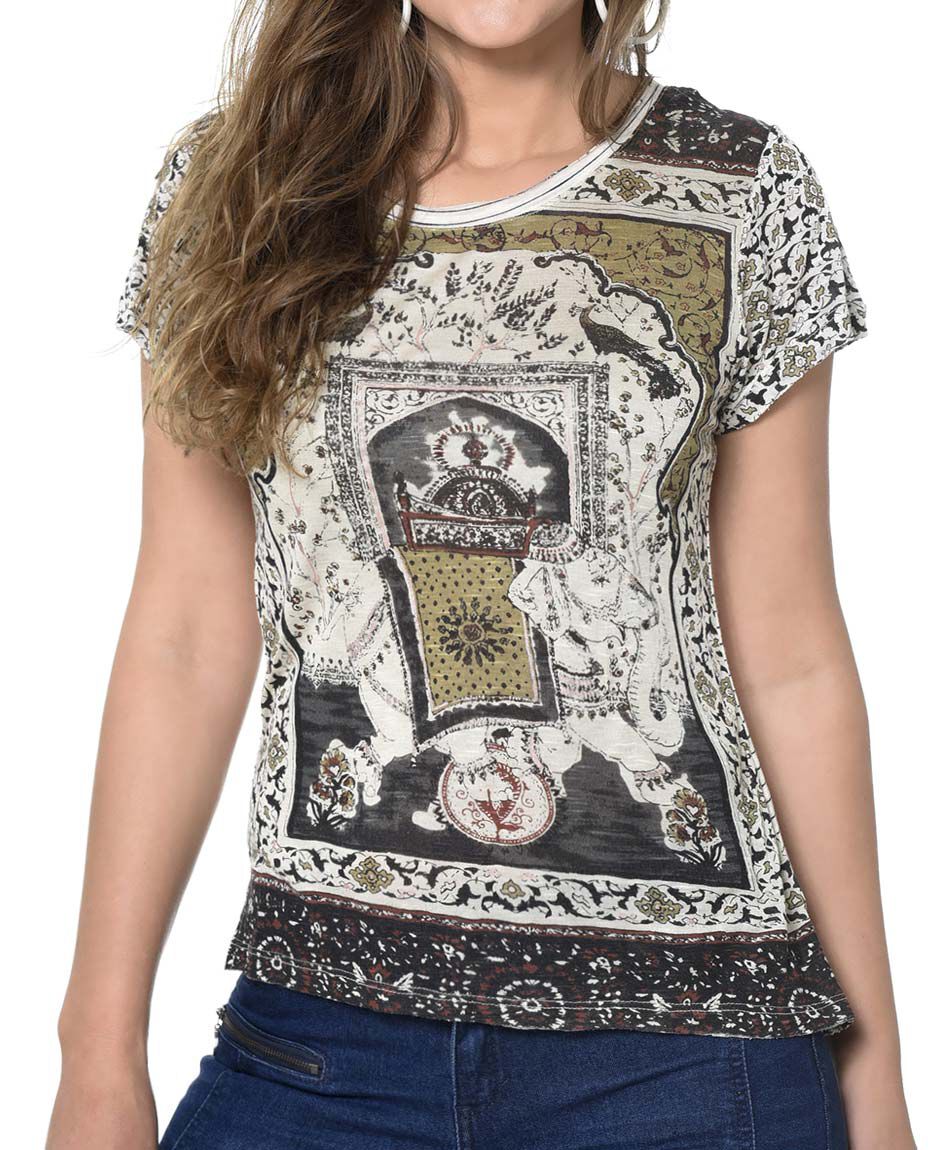 Polera estampado mixto