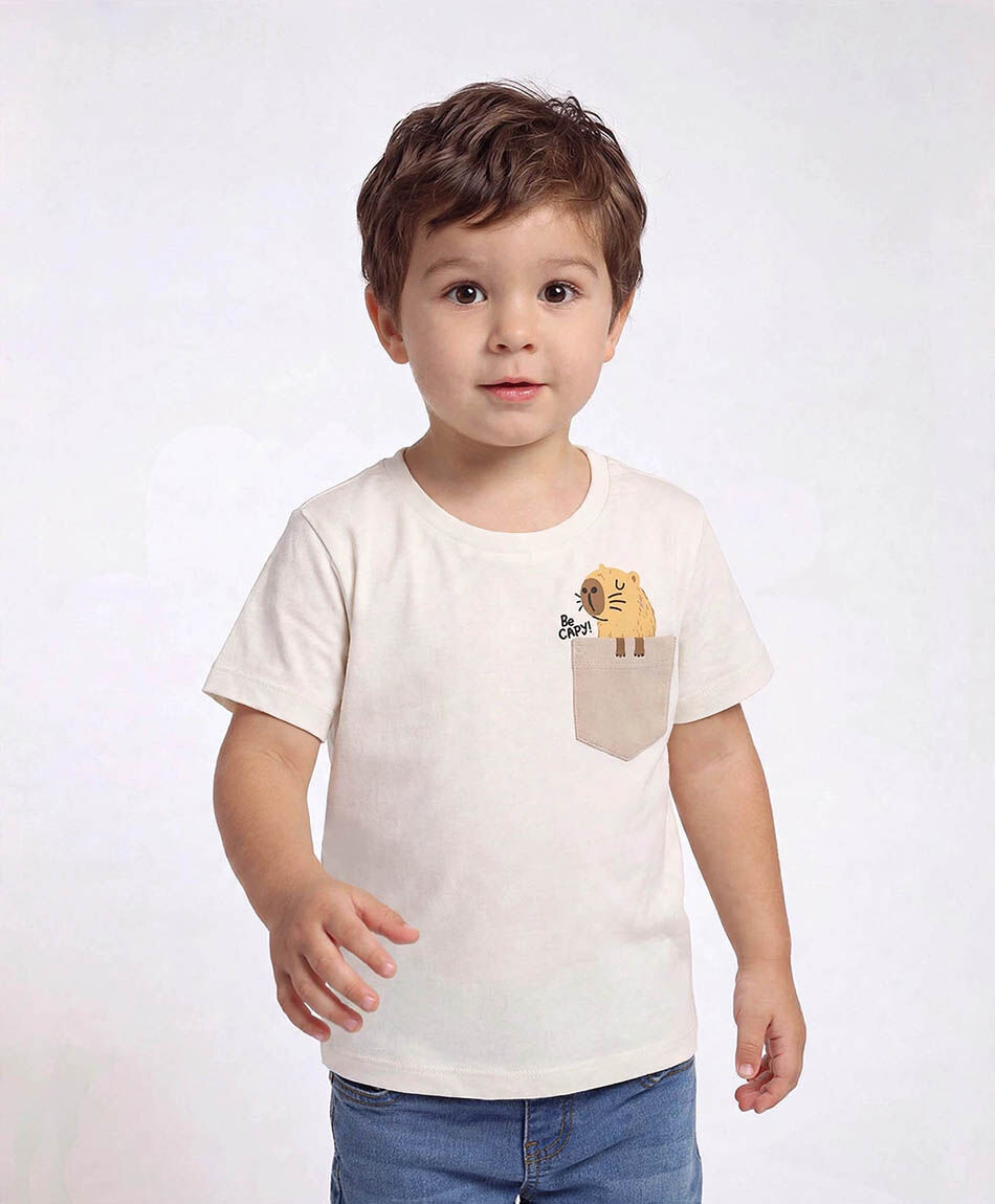 Remera beb&eacute; bolsillo capibara