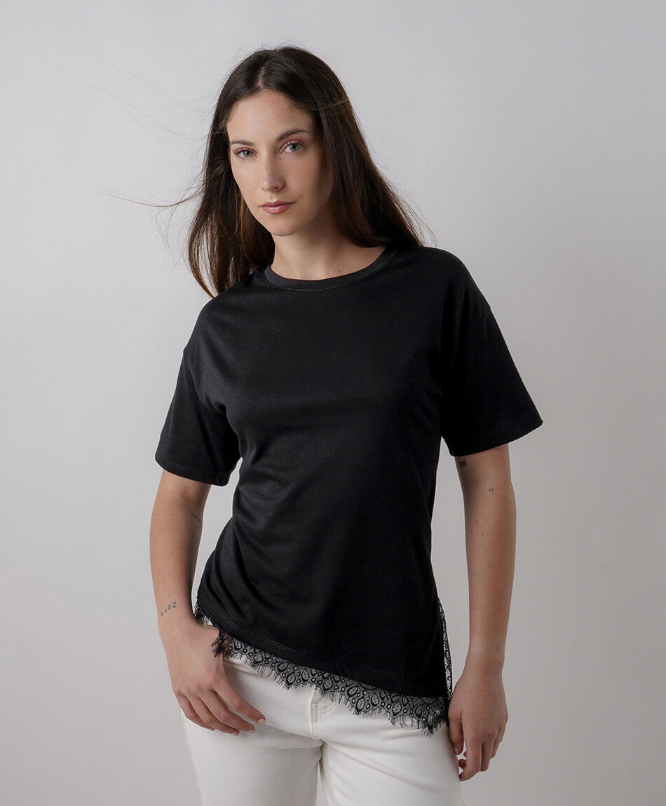 Remera mujer encaje basta