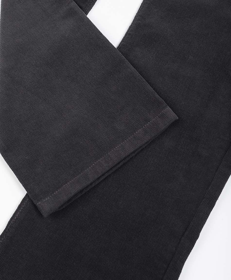 Pantal&oacute;n hombre dise&ntilde;o cordero negro