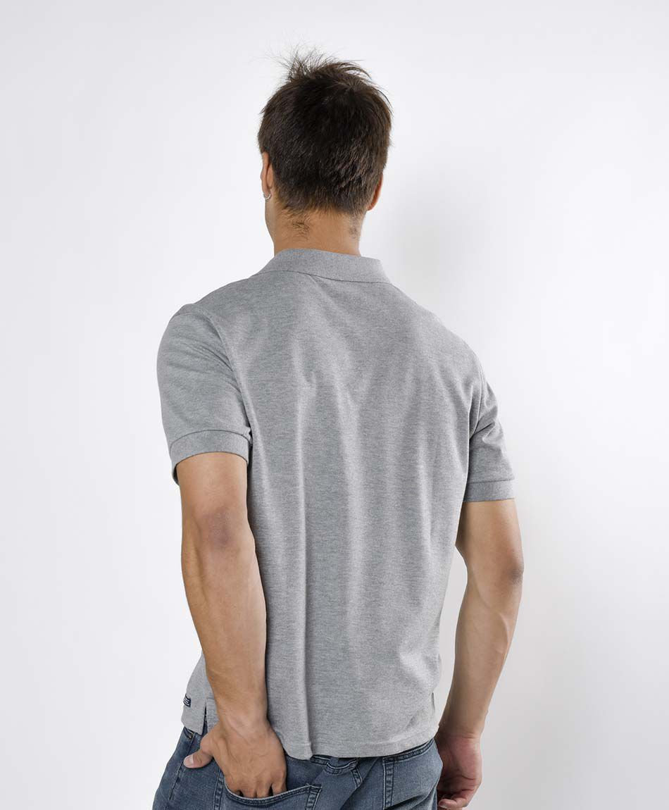 Remera hombre lisa cuello piqu&eacute;