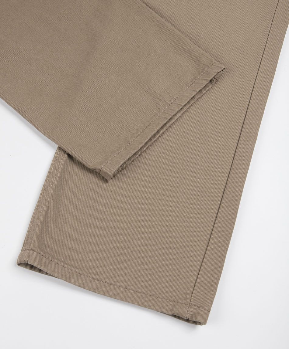 Pantal&oacute;n hombre b&aacute;sico beige