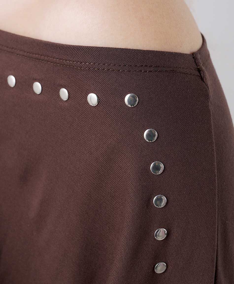 Remera mujer tachas