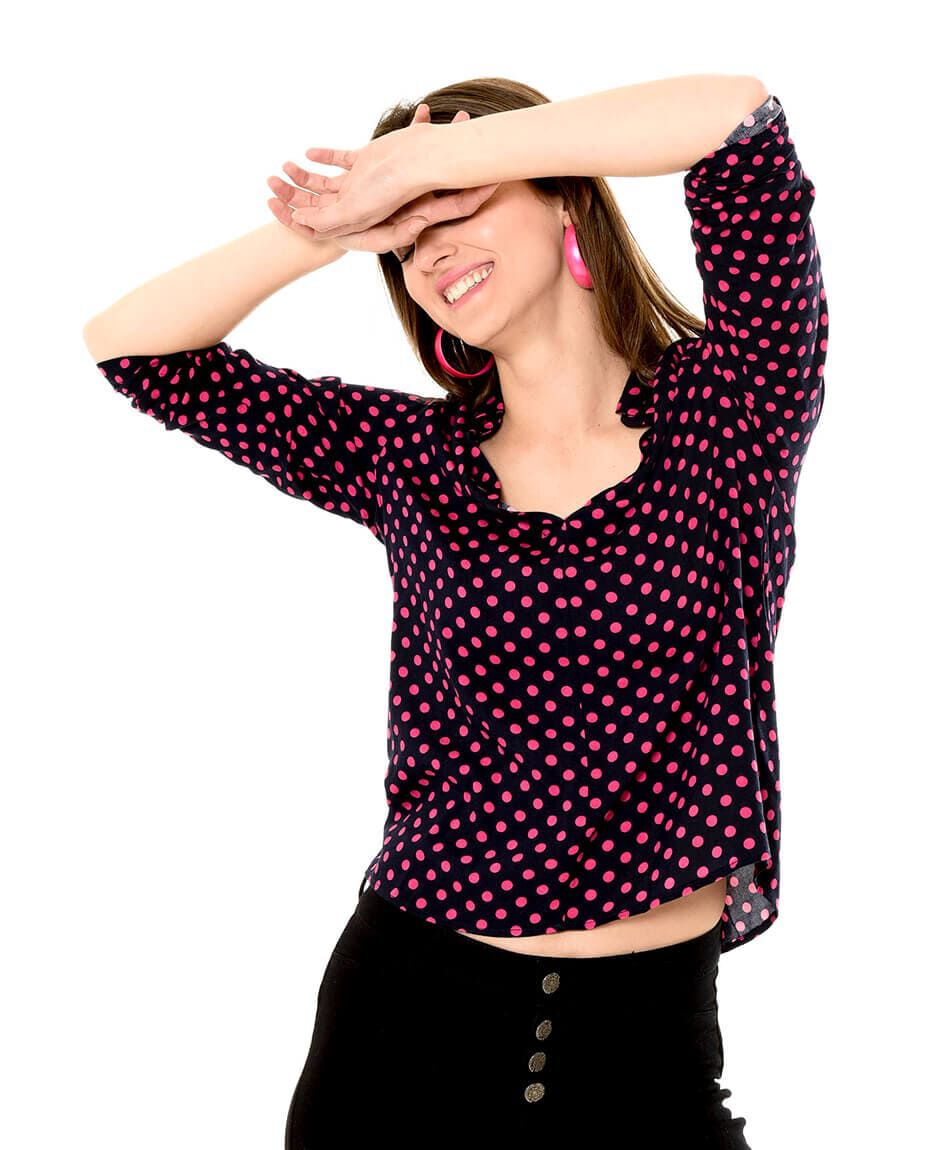 Blusa estampada lunares