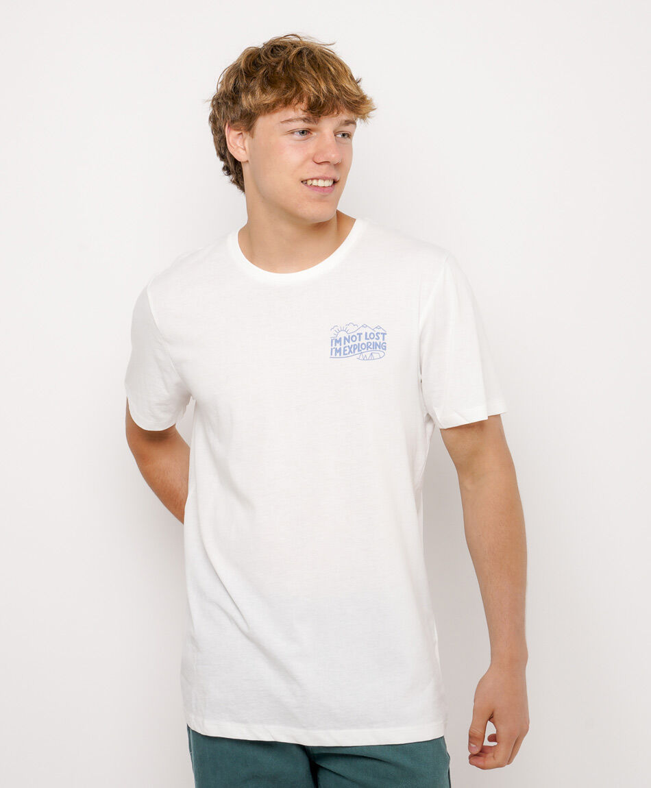 Remera hombre doble estampado adventure