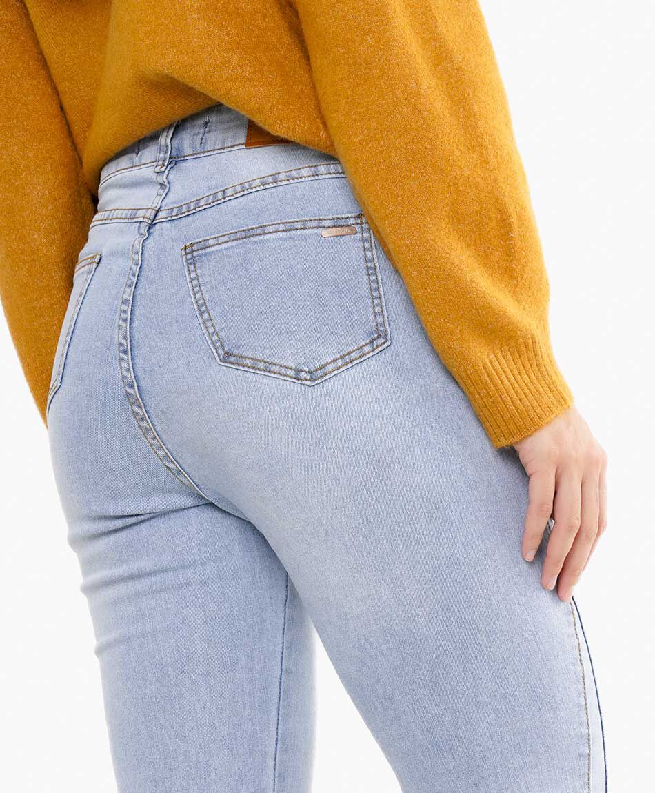 Jeans mujer corte flare