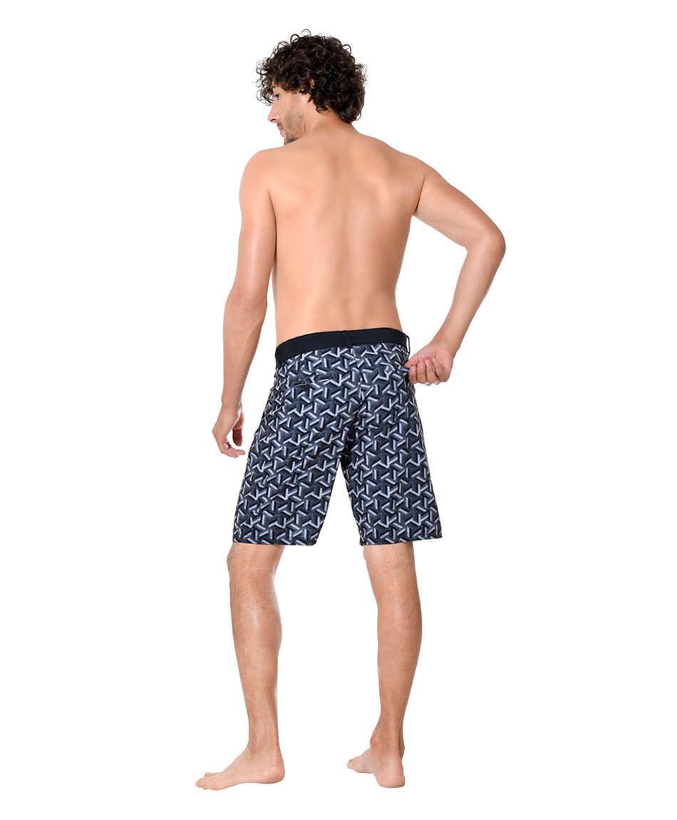 Bermuda skater