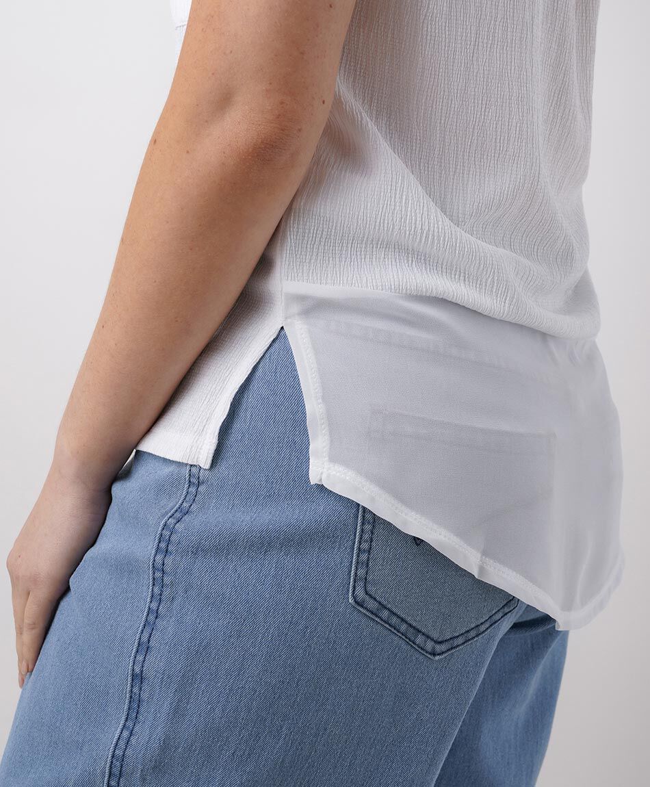 Polera mujer mix texturas bolsillo