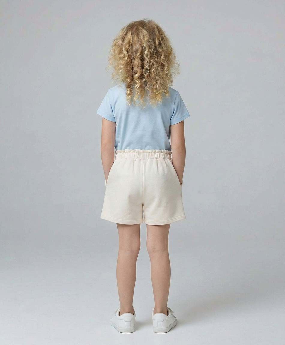 Short ni&ntilde;a beige