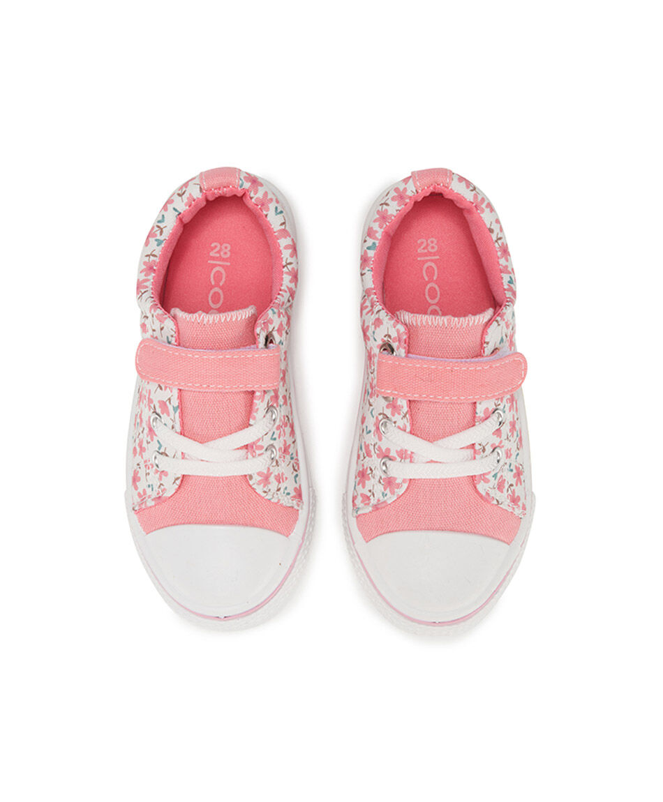 Zapatilla infantil (24 a 29) florcitas velcro