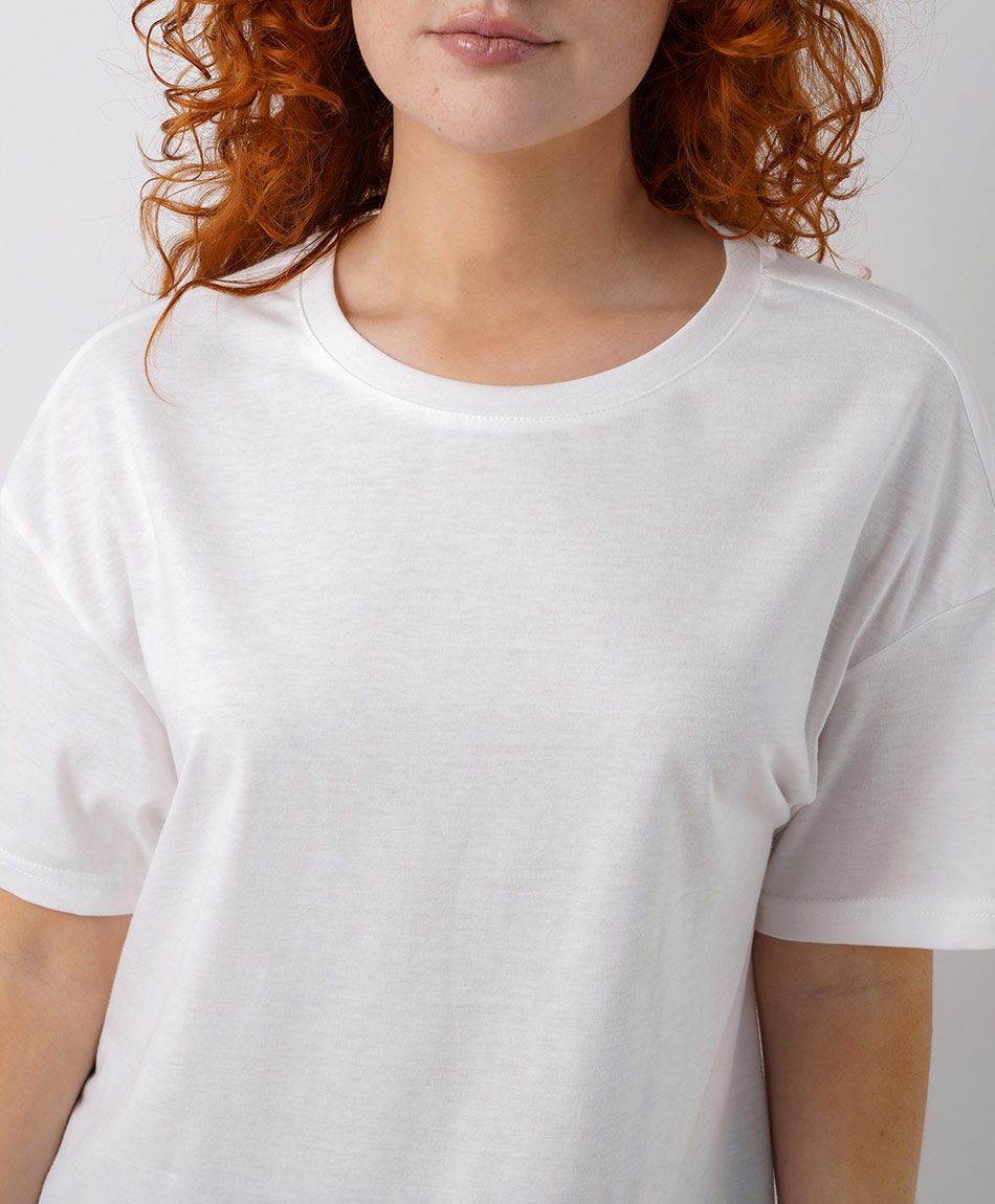 Remera mujer encaje inferior