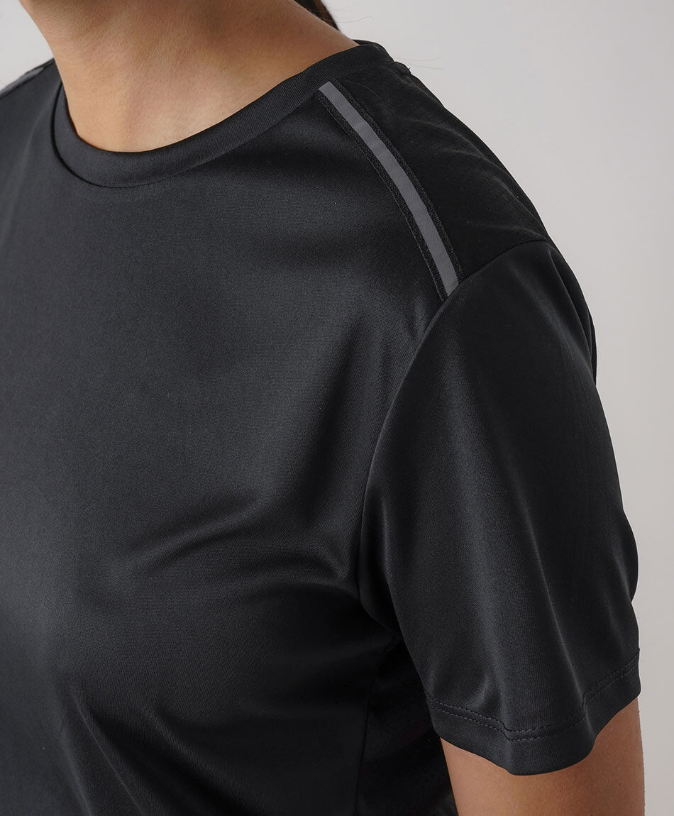 Remera deportiva mujer l&iacute;neas superiores