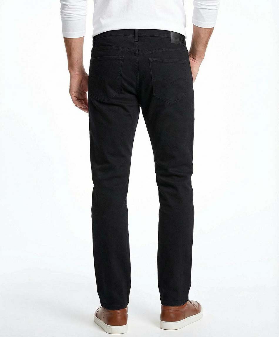 Pantal&oacute;n hombre liso negro