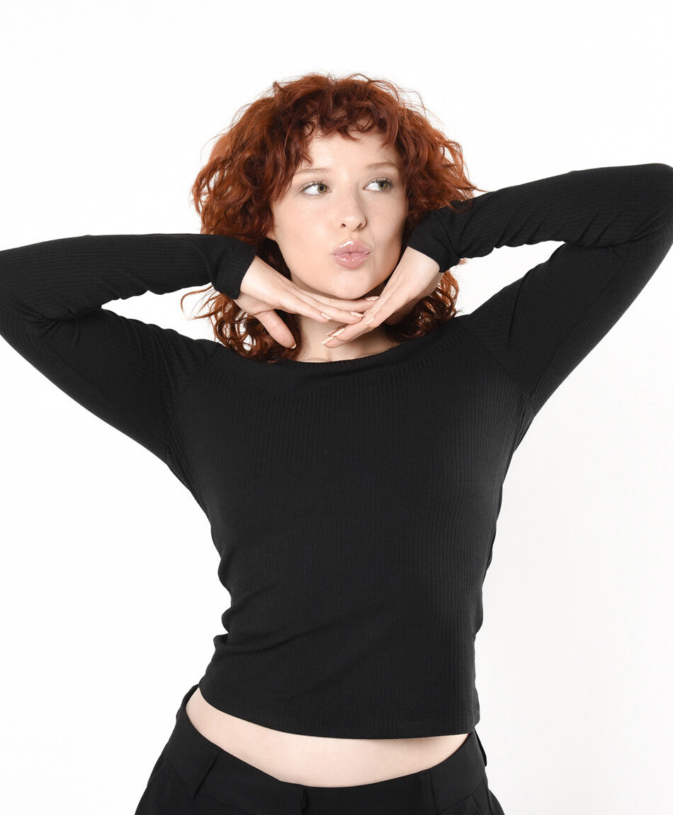 Remera mujer acanalada b&aacute;sica negra