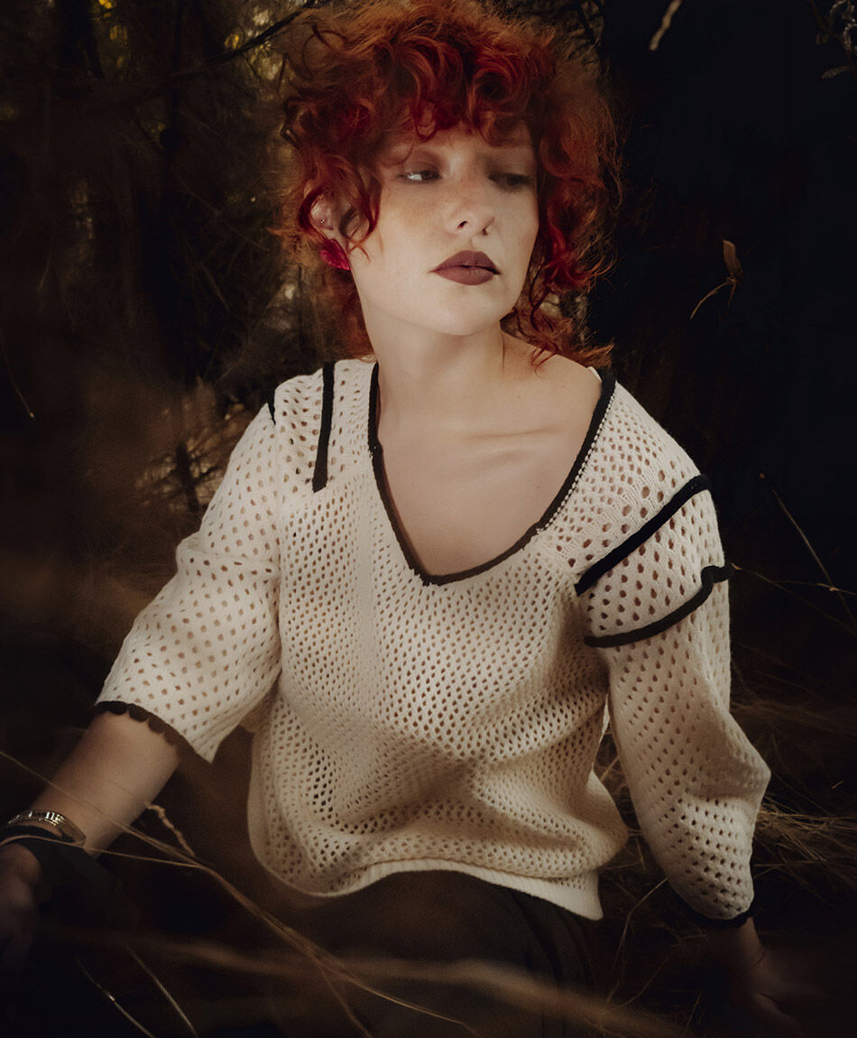 Sweater mujer calado con lineas