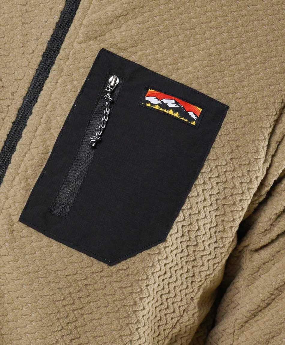Buzo hombre outdoor textura