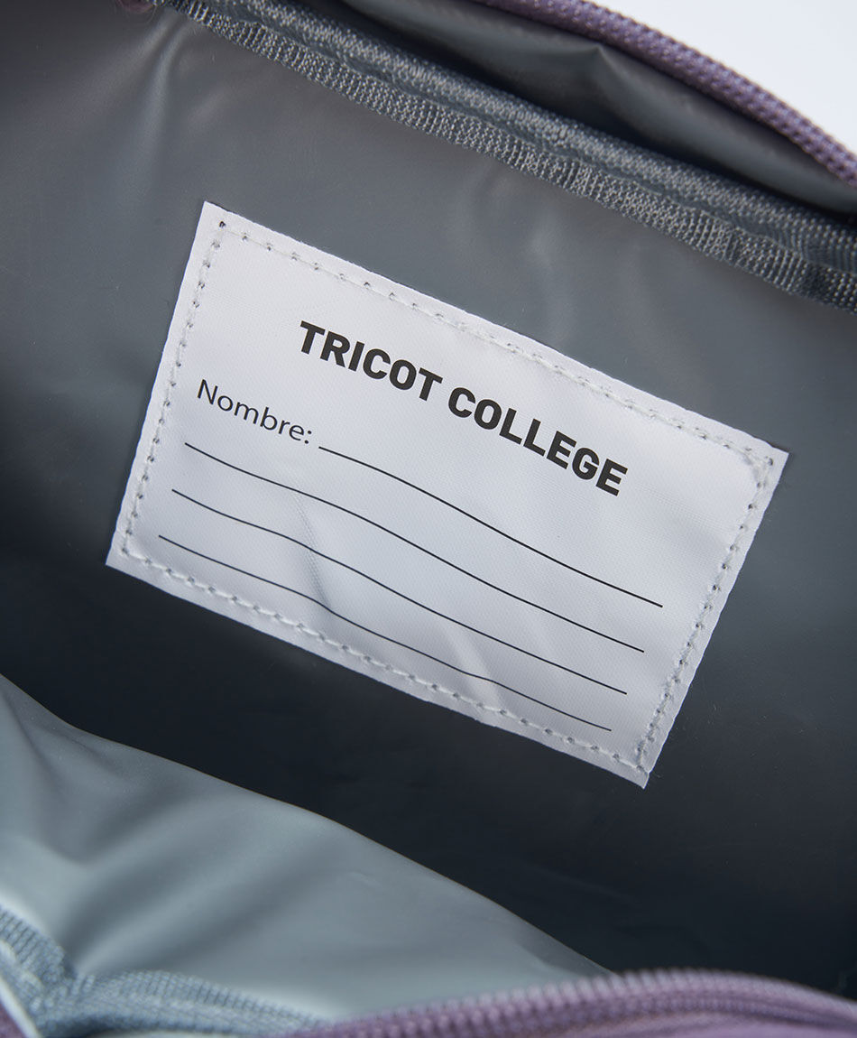 Lonchera escolar morada