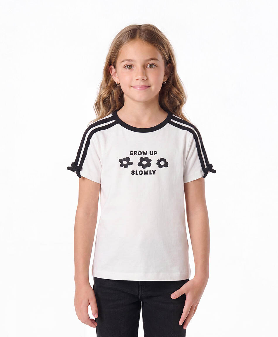 Remera ni&ntilde;a doble l&iacute;nea