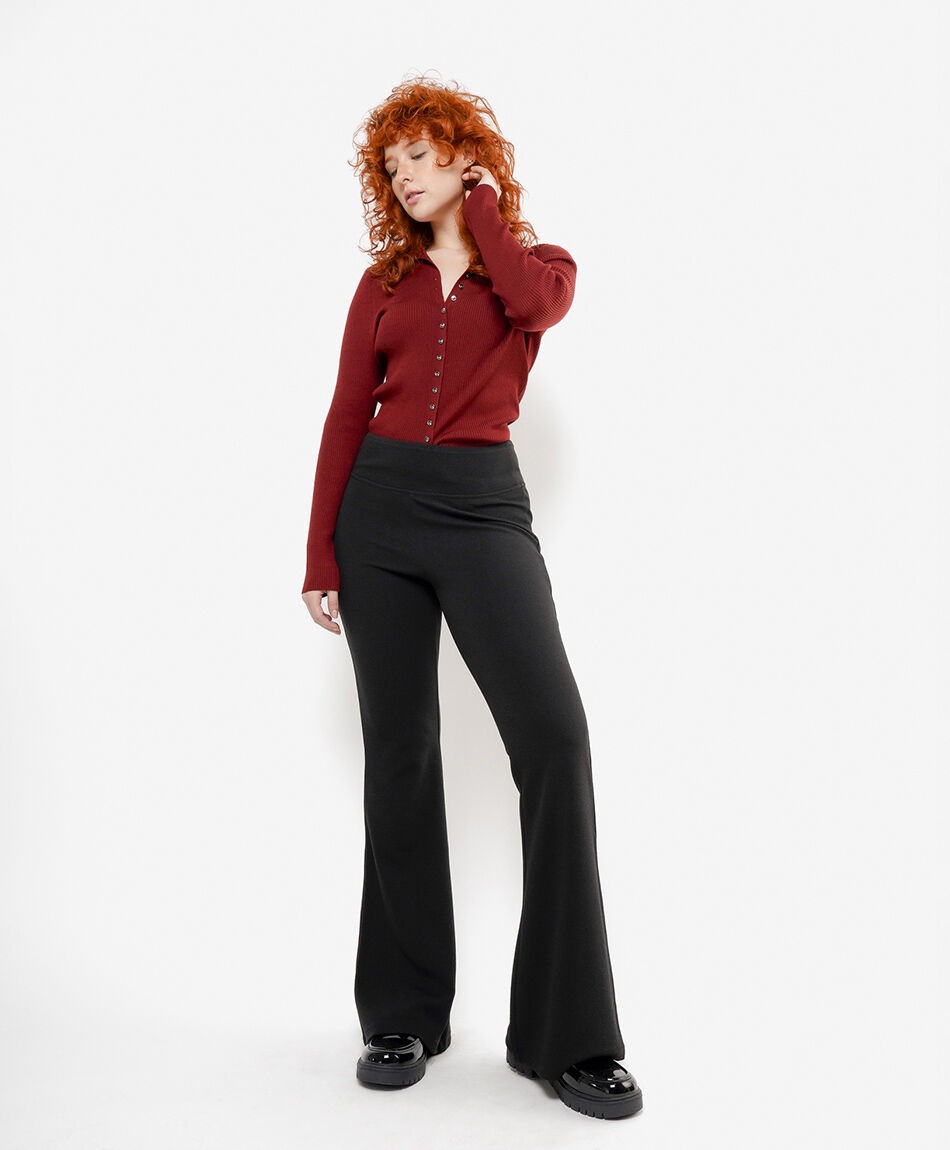 Pantal&oacute;n mujer b&aacute;sico flare