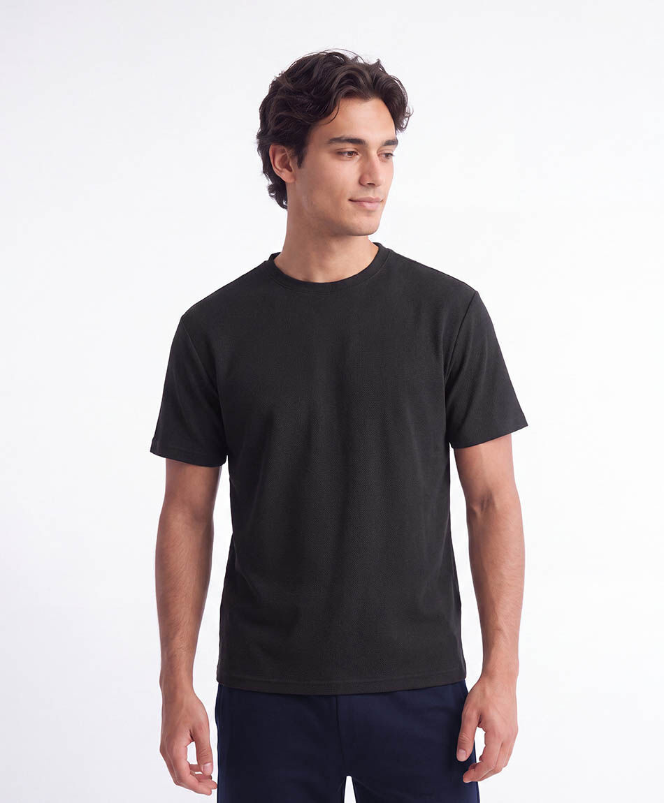 Remera deportiva texturizada negra