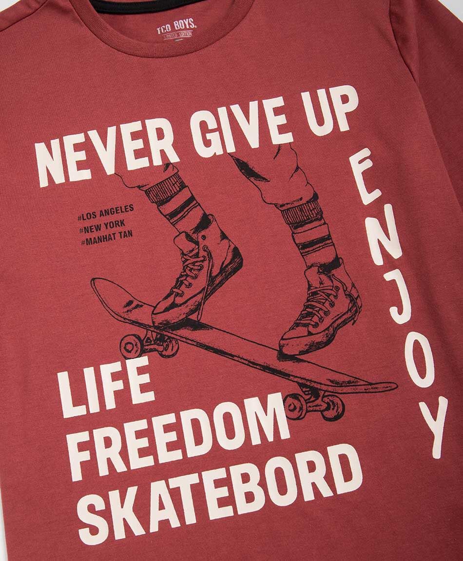 Remera ni&ntilde;o never give up