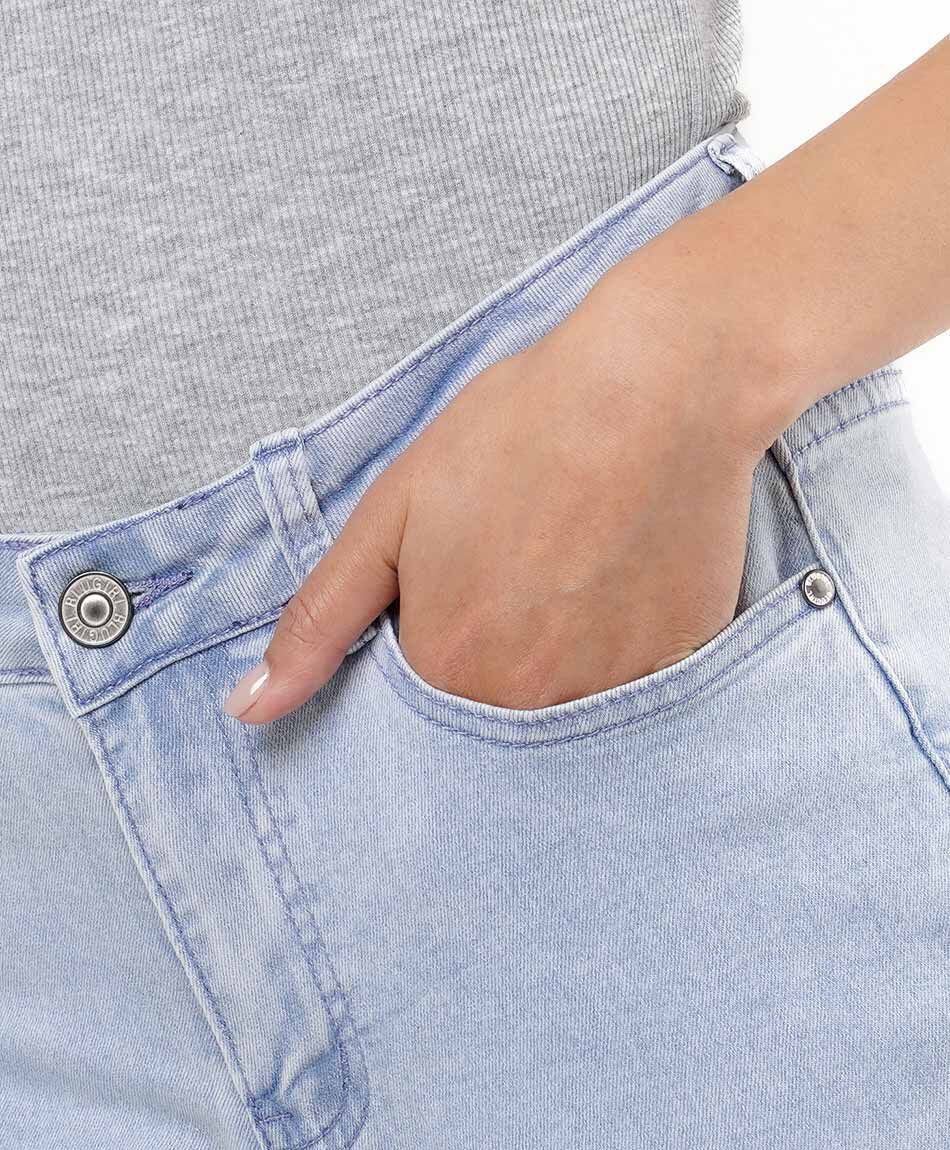 Jeans mujer basta dise&ntilde;o bordado