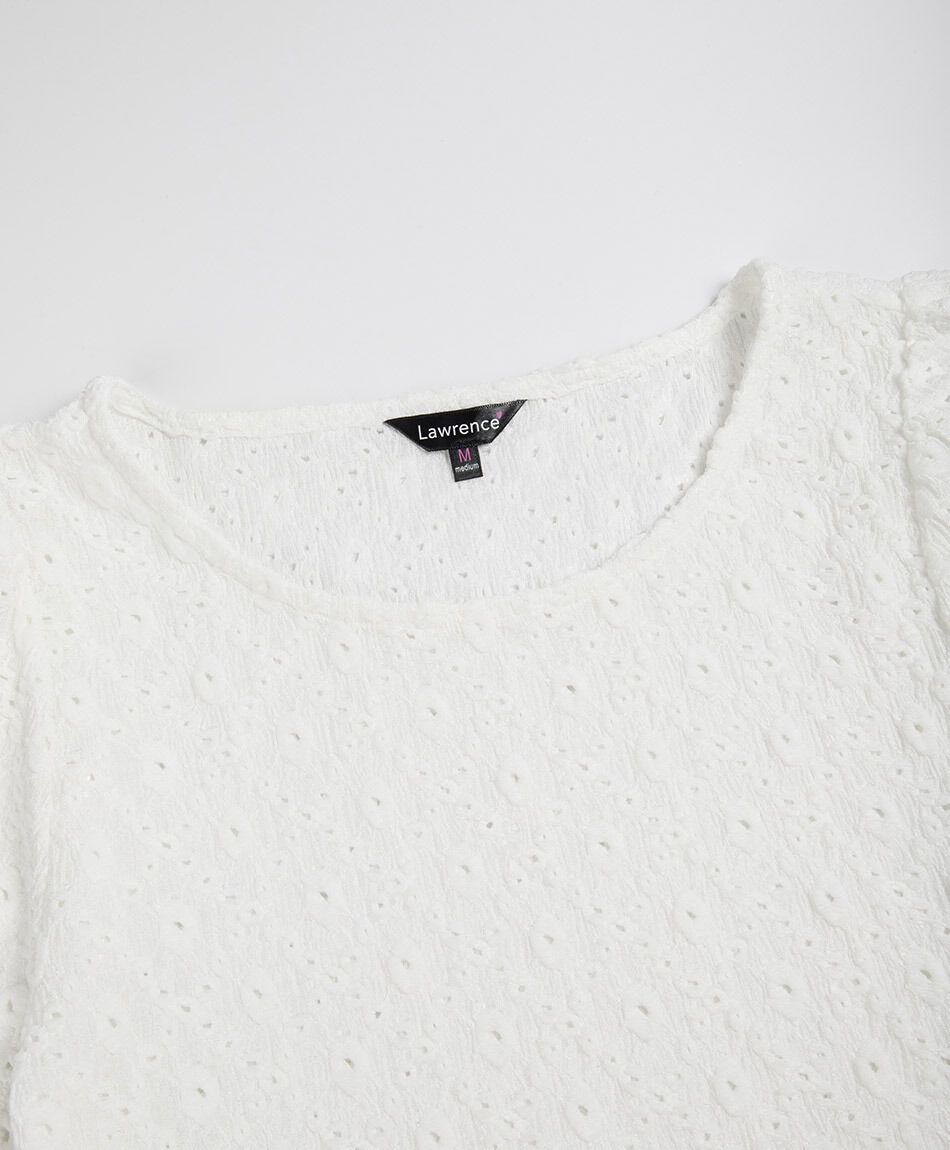 Remera mujer florcitas caladas