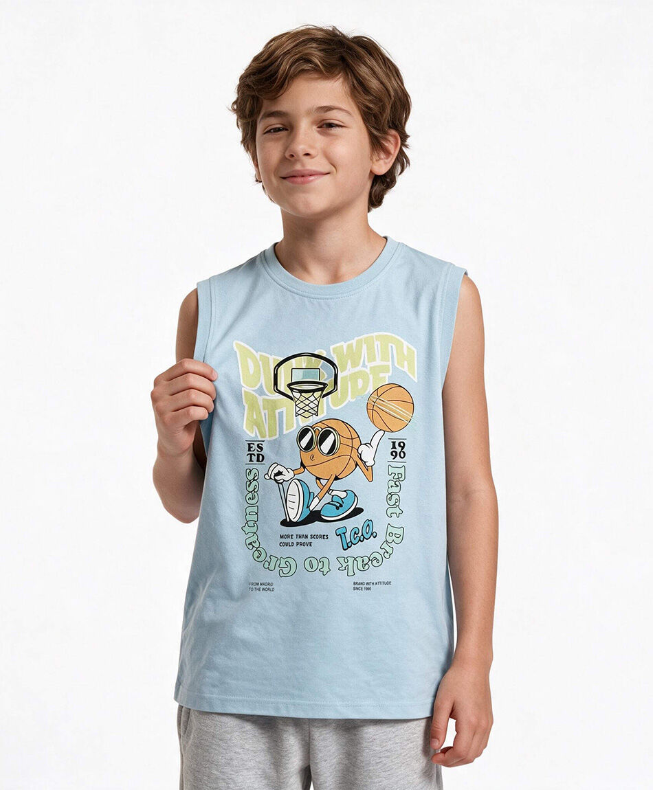 Remera ni&ntilde;o sin mangas basketball