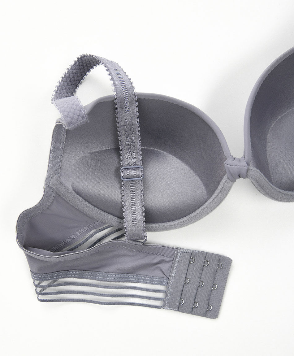 Corpi&ntilde;o mujer nudo l&iacute;neas