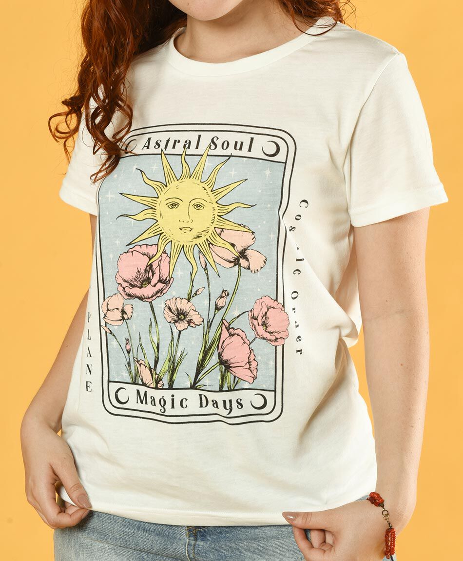 Polera estampada astral