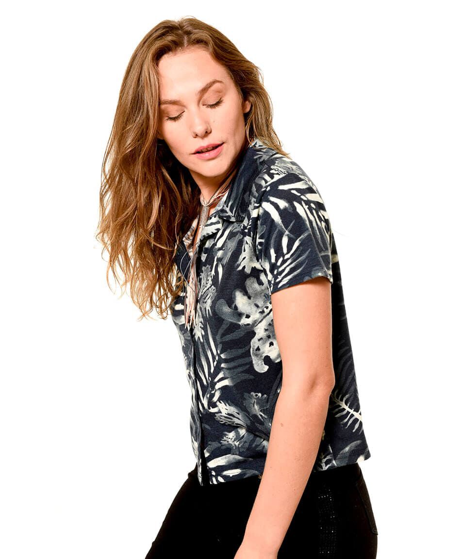Blusa estampado tropical