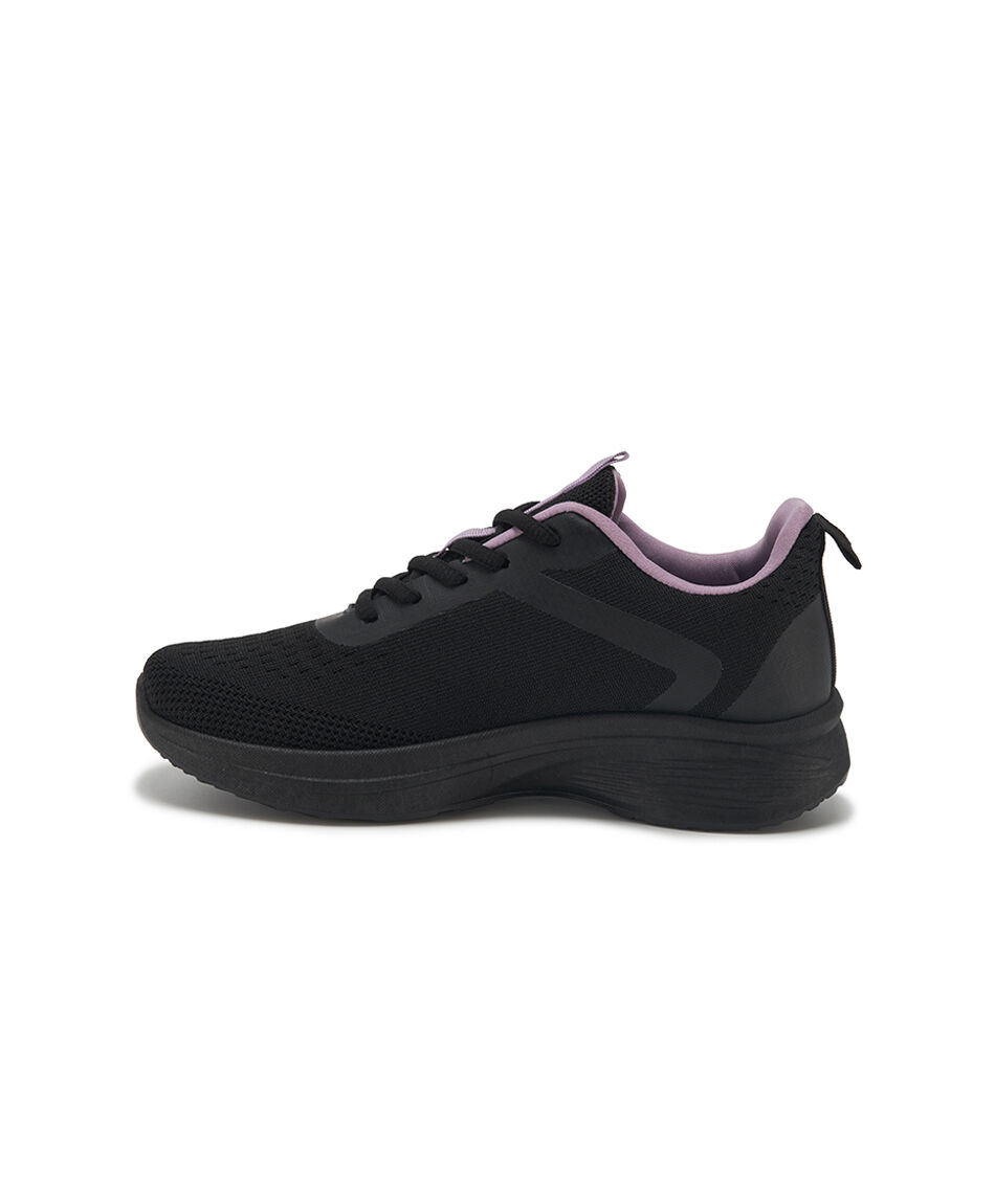 Zapatilla deportiva detalle lila