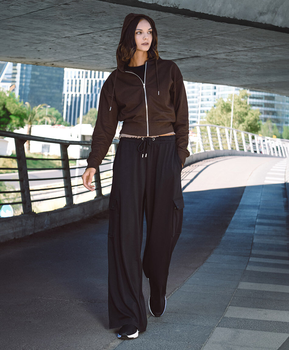 Pantal&oacute;n mujer cargo tiro alto