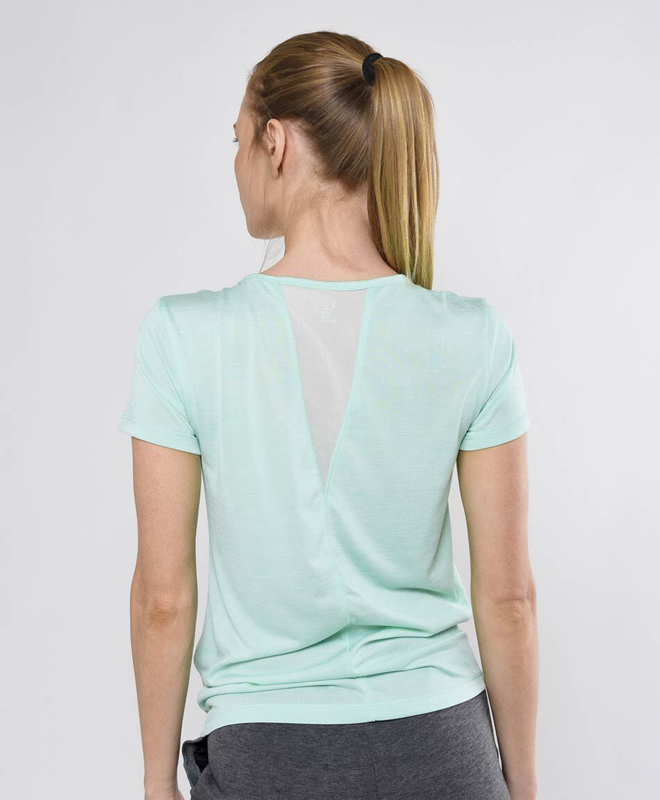 Remera deportiva mujer transparencia