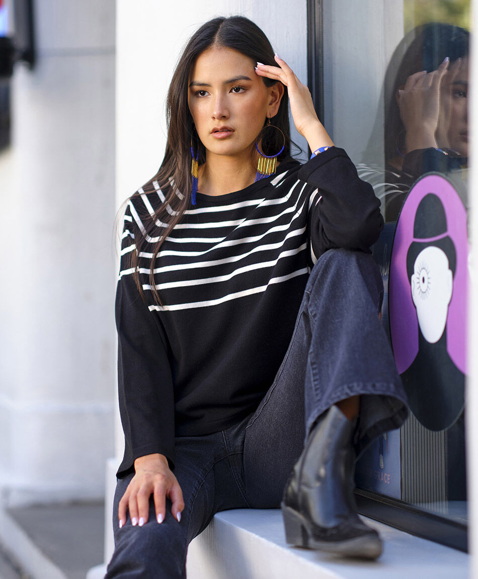 Sweater mujer rayado blanco y negro