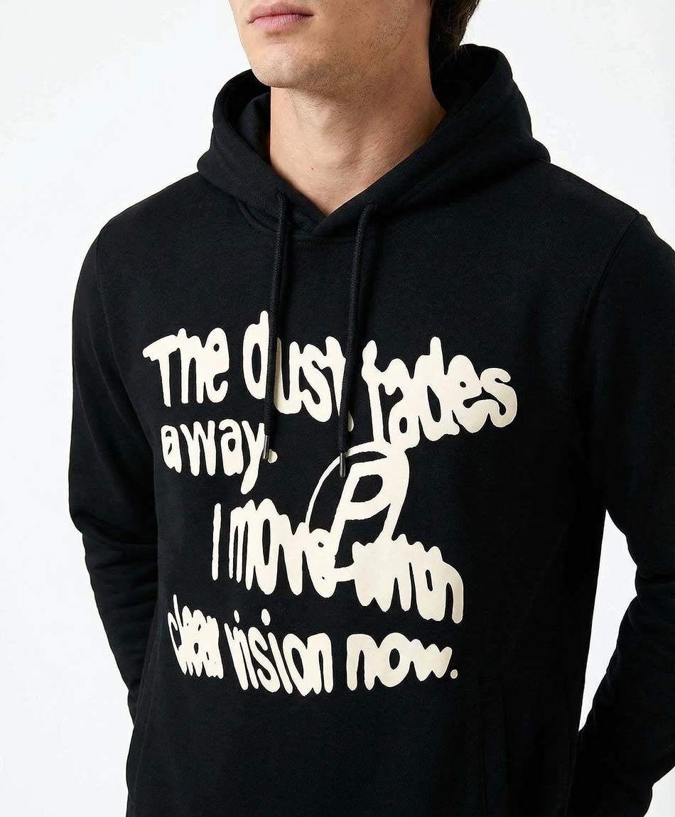 Buzo hombre estampado letras