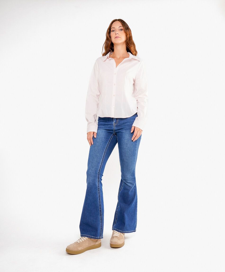Jeans mujer flare detalles bordados