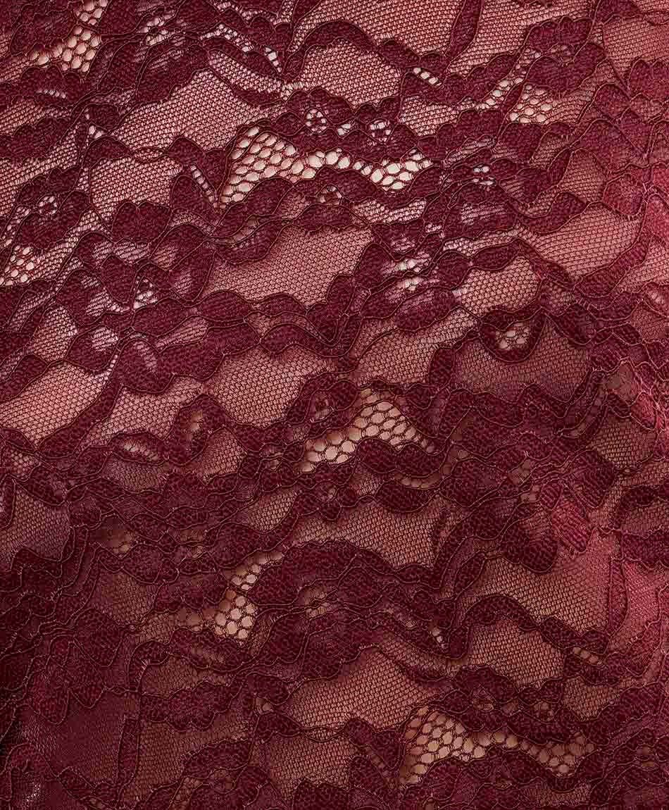 Remera mujer encaje floreado