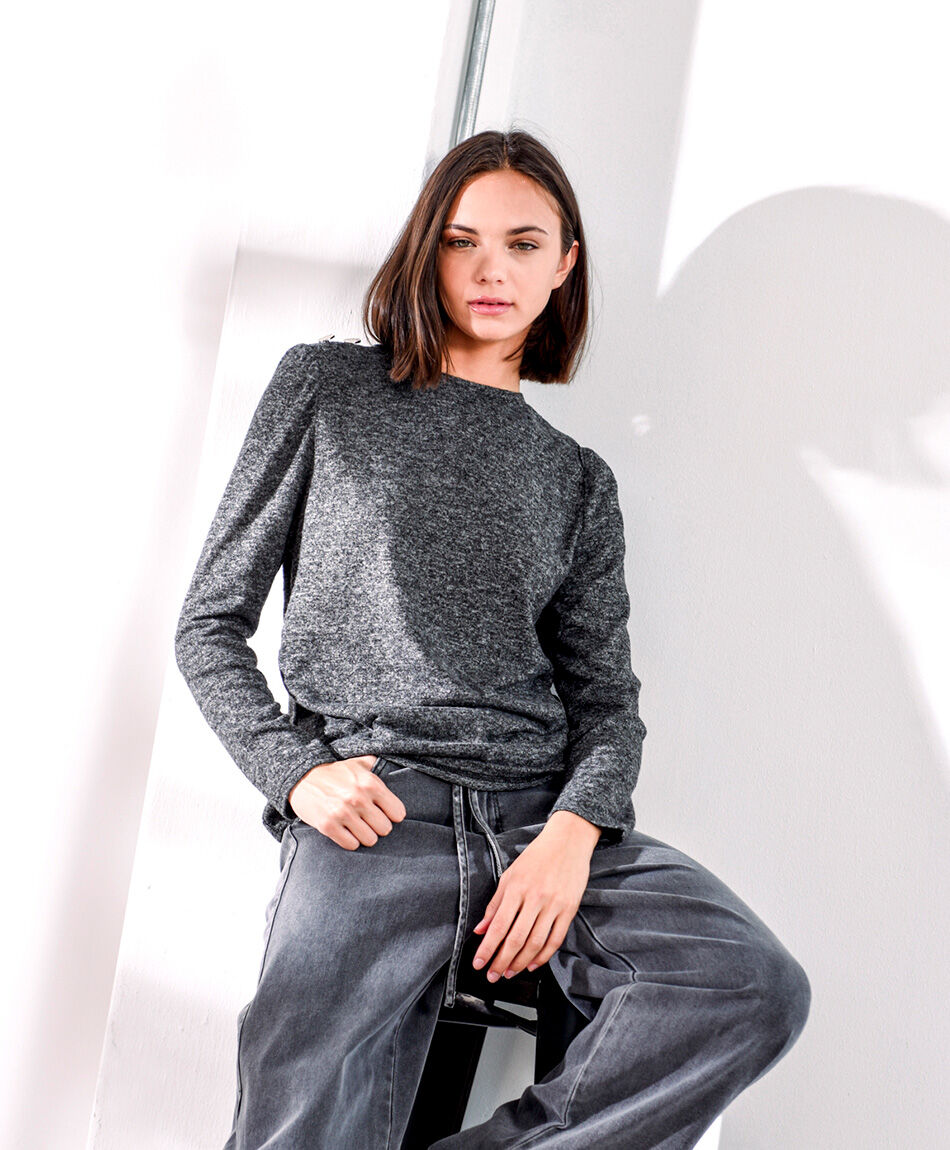 Remera mujer lanosa botones gris