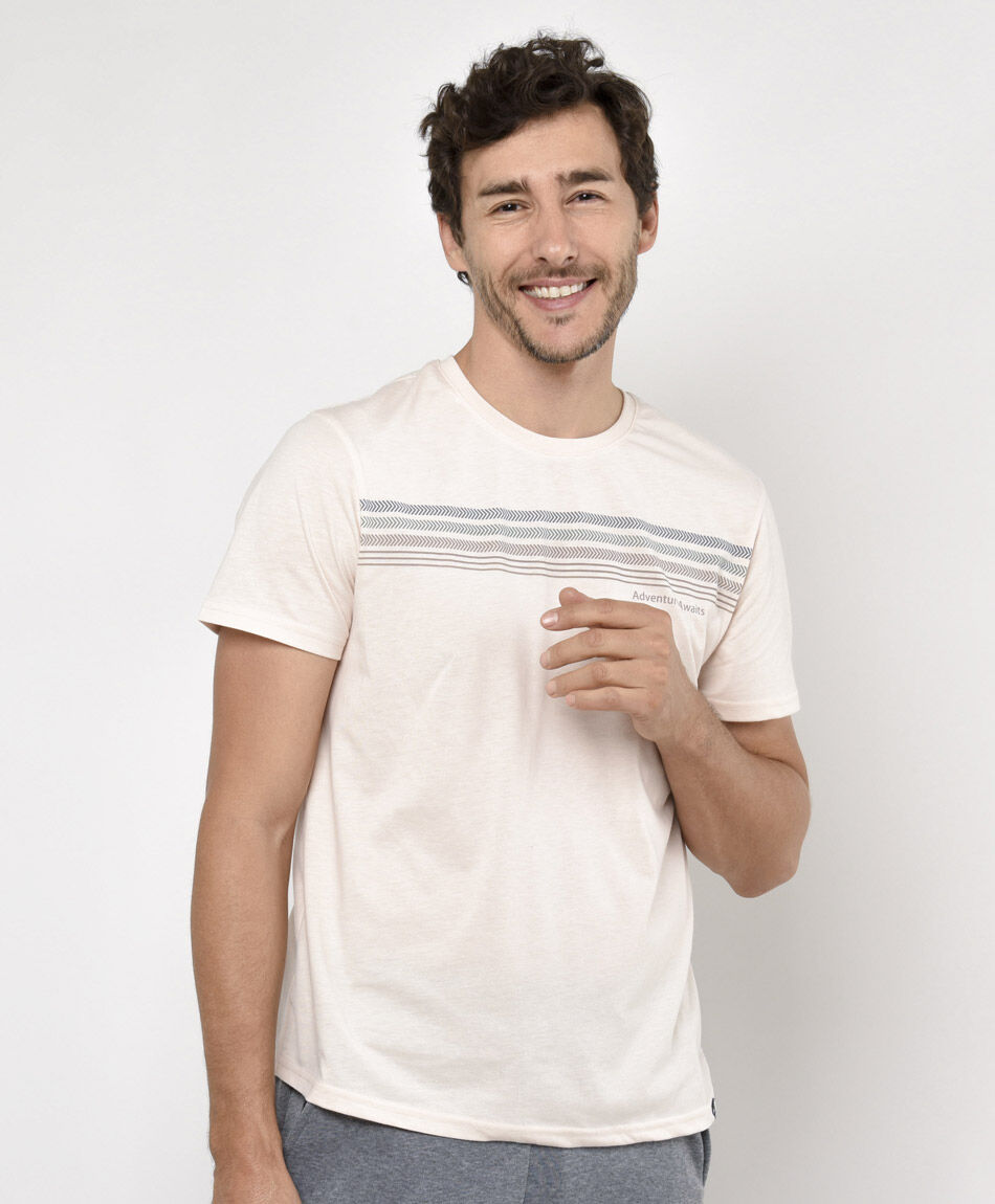 Remera deportiva hombre flechas