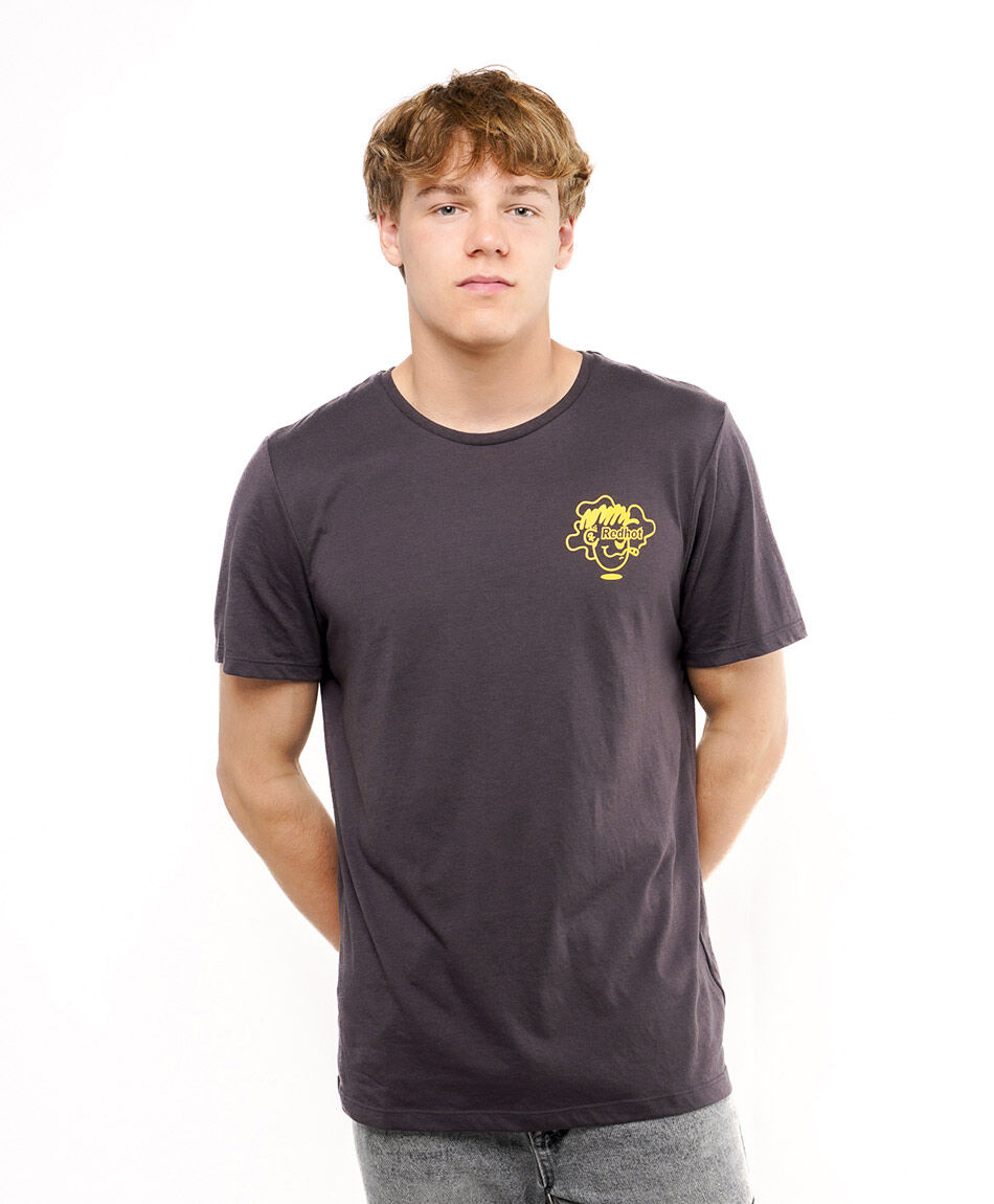 Remera hombre estampado letras happiness