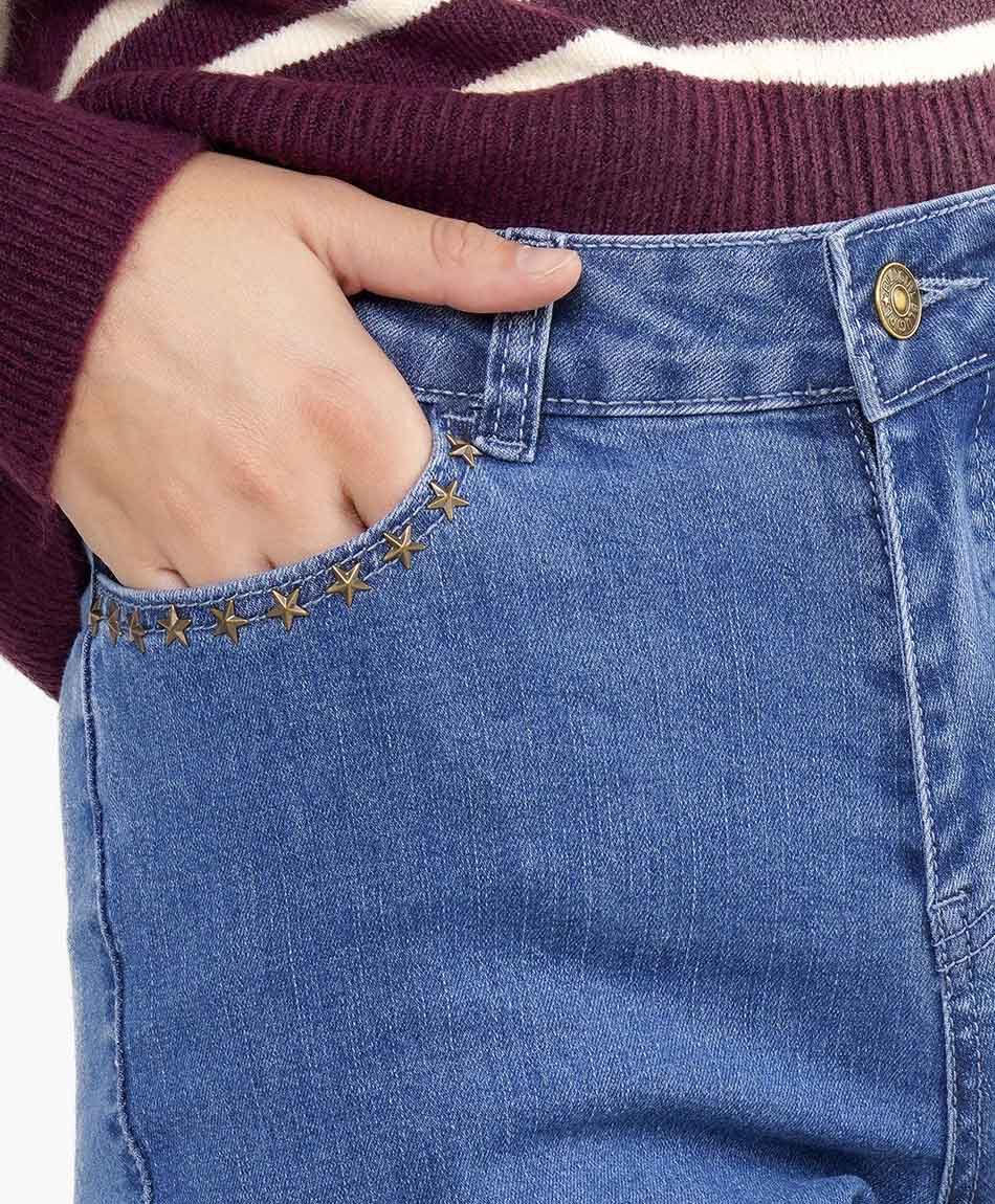 Jeans mujer flare tiro alto estructurado