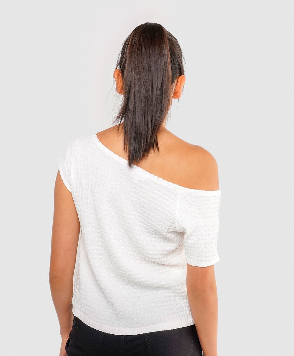 Remera mujer top asim&eacute;trico