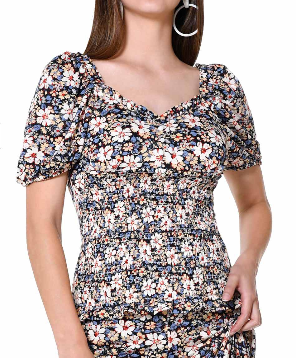 Top elasticado flores silvest.