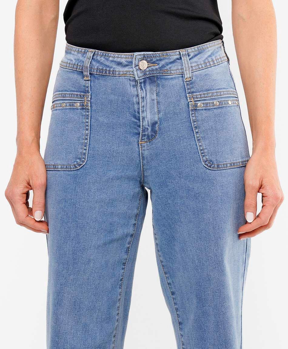 Jeans mujer wide leg bolsillo parche