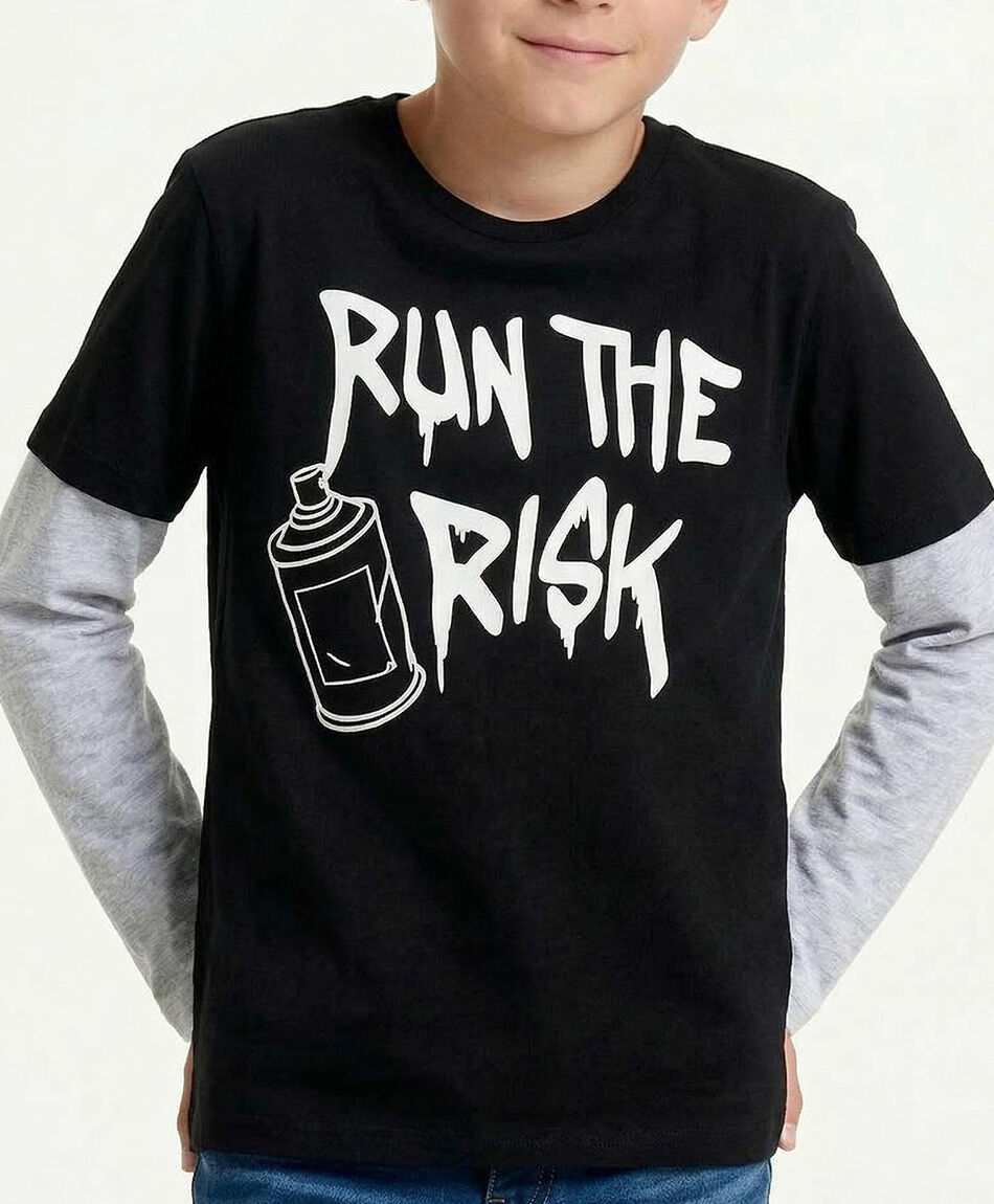 Remera ni&ntilde;o estampado un the risk