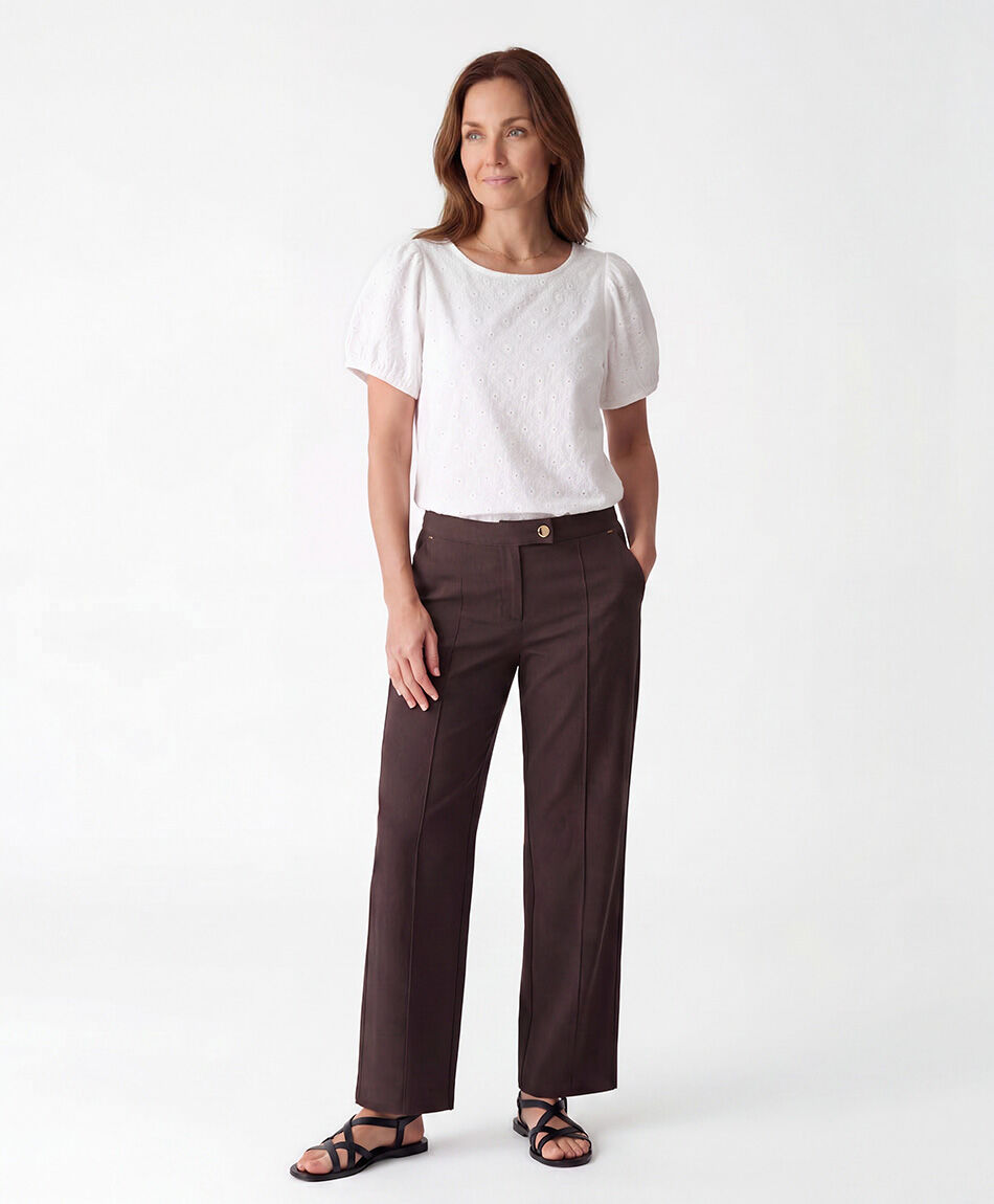Pantal&oacute;n mujer caf&eacute; detalle dorado